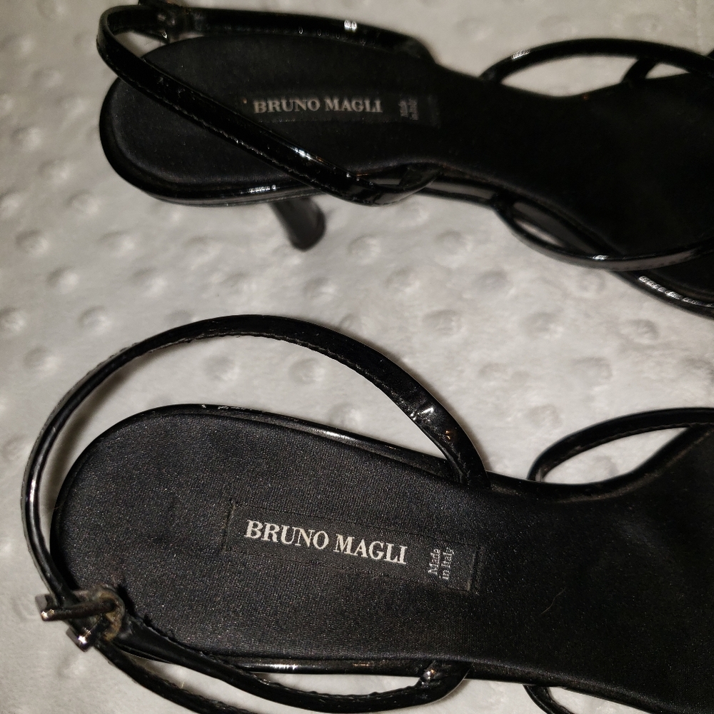 Bruno Magli 7 1/2 black strappy heels - Picture 12 of 15